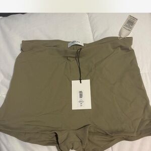 Aritzia Women's Olive Shorts
